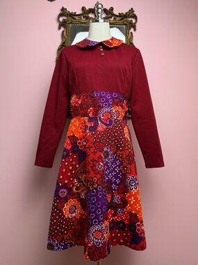 Vintage 70s Psychedelic Patchwork Red Orange Purple Peter Pan Collar Dress